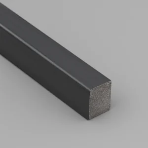Perfil comercial cuadrado macizo de acero utilizado en estructuras, cerrajería y fabricación metálica.