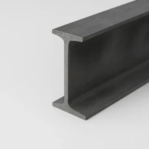 Perfil estructural IPN de acero laminado en caliente, diseñado para soportar grandes cargas en construcciones metálicas y estructuras industriales.